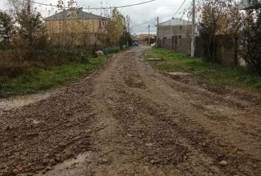 عملیات شن‌ریزی و تسطیح معابر خاکی